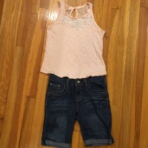 Cherokee 10/12 Bermuda Jean Shorts & pink top